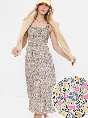 GAP NWOT Smocked Tiered Midi Dress Size Small